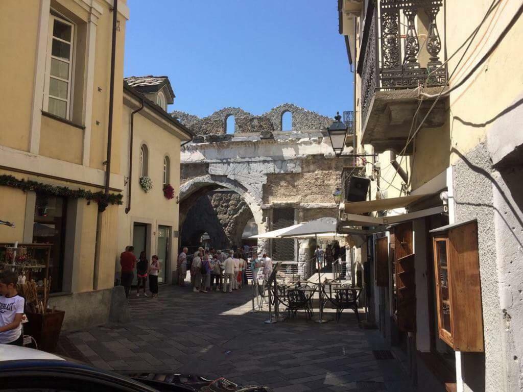 Al Teatro Romano - Cir 0343 Aosta Eksteriør bilde